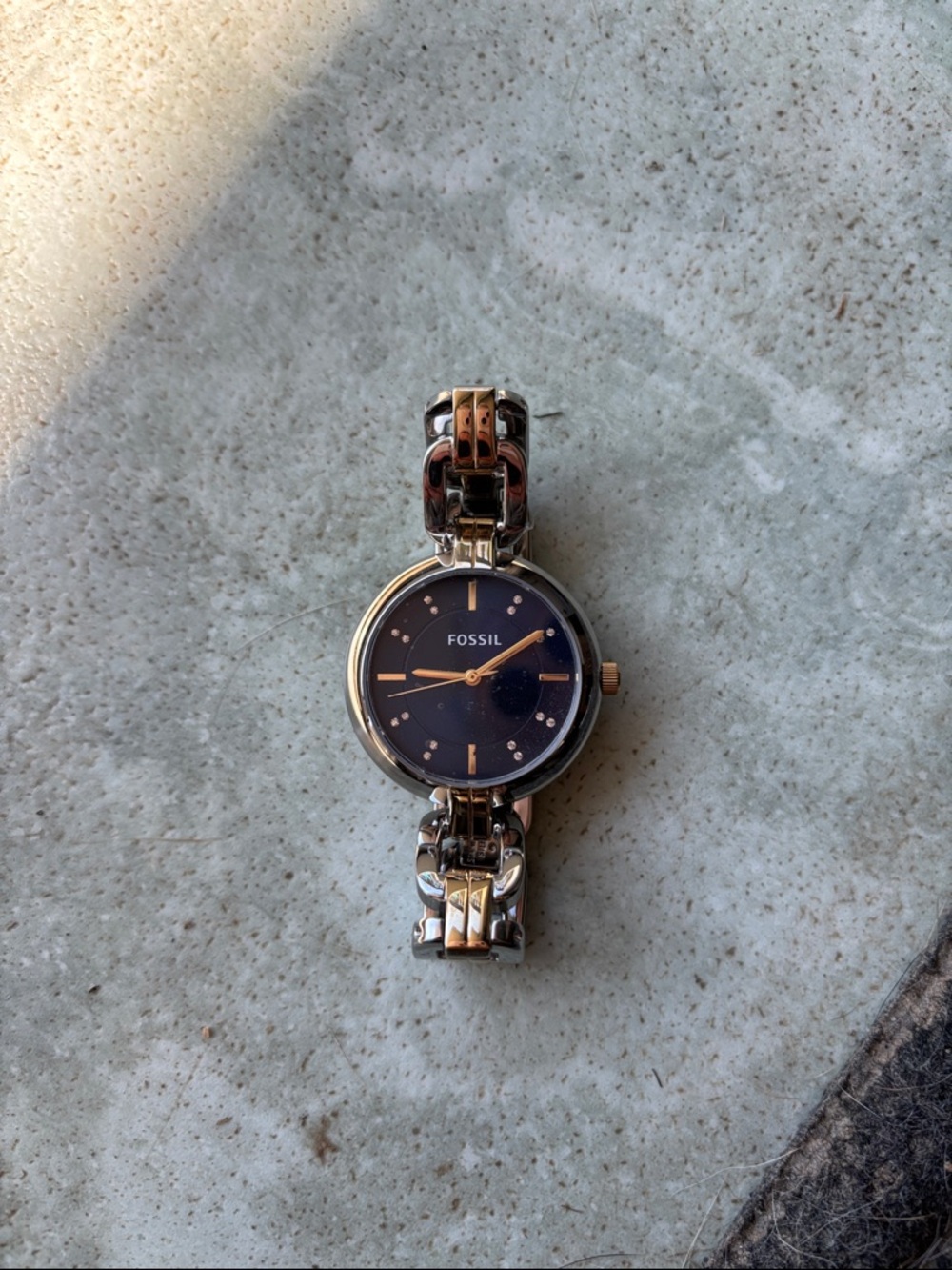 Fossil 2Tone Silver&Gold Link Watch with Navy Dial. Fits a 6” wrist. Never worn